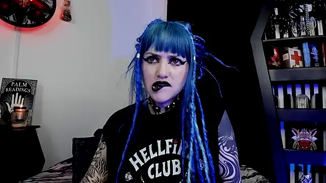 Snapshot of DimmuandDarkness chatting on December 5, 7:06 am DimmuandDarkness online show from December 5, 7:06 am