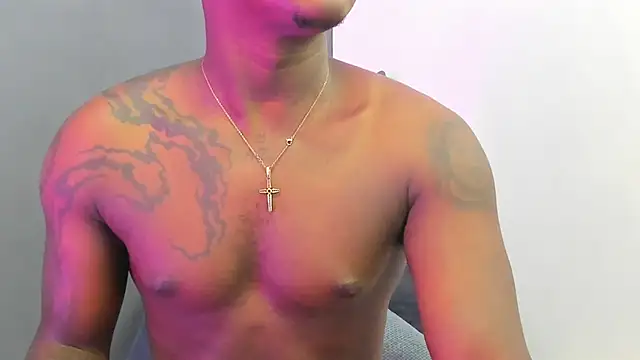 Snapshot of Troykhalil chatting on December 14, 3:50 pm Troykhalil online show from December 14, 3:50 pm