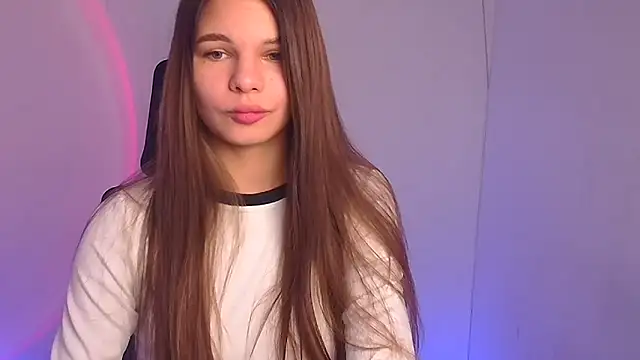 Snapshot of Hanna_Way chatting on January 5, 9:37 am Hanna Way online show from January 5, 9:37 am