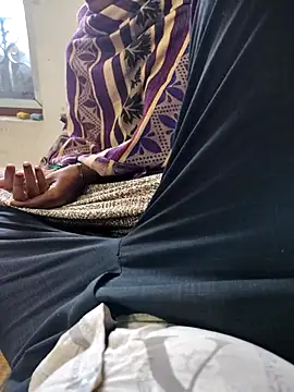 FeltedEuropium online show from December 5, 7:28 am