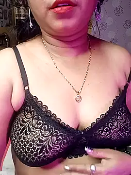 ella mariya online show from December 6, 7:56 pm