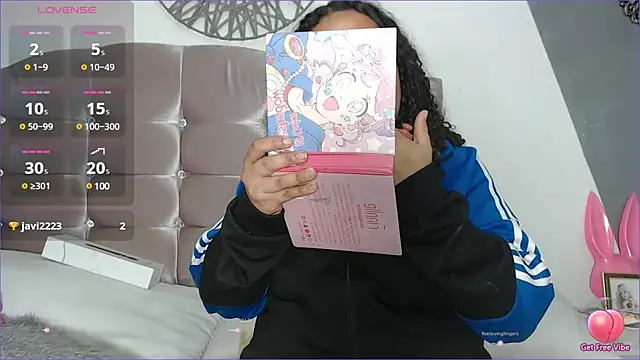 Snapshot of paytonbailey chatting on December 14, 12:33 pm paytonbailey online show from December 14, 12:33 pm