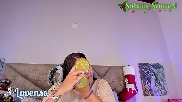 Snapshot of Salomesimos1 chatting on December 7, 12:24 pm Salomesimos1 online show from December 7, 12:24 pm