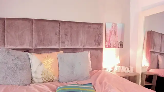 Snapshot of Salomesimos1 chatting on March 13, 5:22 am Salomesimos1 online show from March 13, 5:22 am