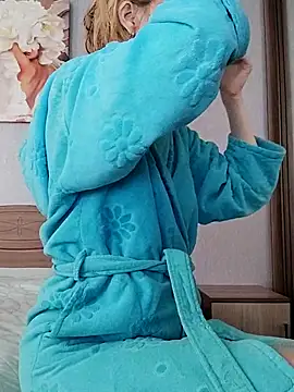 Snapshot of AvelinaLeoni chatting on March 19, 6:03 am AvelinaLeoni online show from March 19, 6:03 am