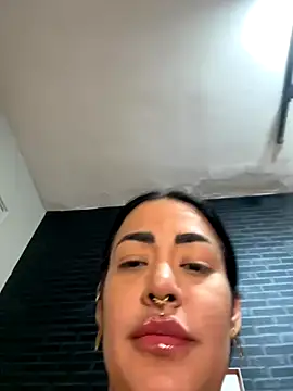 Snapshot of exquentadamay chatting on October 18, 3:20 am exquentadamay online show from October 18, 3:20 am