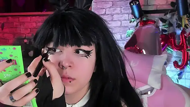 Alex Howell online show from February 17, 8:47 pm