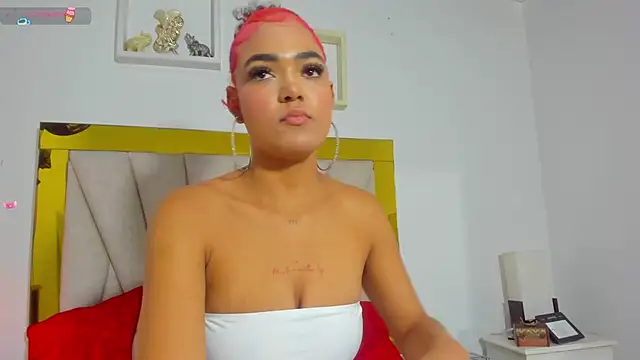 Snapshot of vahiolet_fuentes chatting on December 20, 3:03 am vahiolet fuentes online show from December 20, 3:03 am