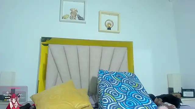 Snapshot of vahiolet_fuentes chatting on January 20, 3:26 am vahiolet fuentes online show from January 20, 3:26 am