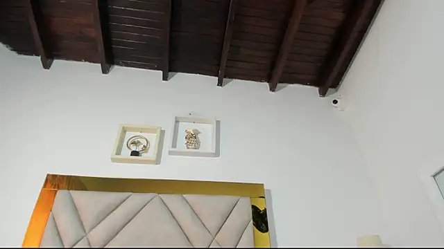 Snapshot of vahiolet_fuentes chatting on February 11, 7:16 pm vahiolet fuentes online show from February 11, 7:16 pm