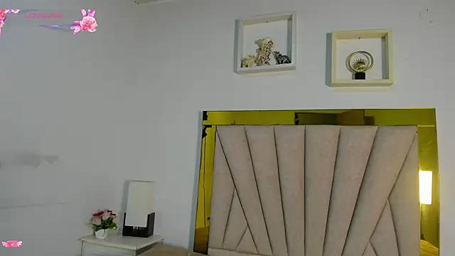 Snapshot of vahiolet_fuentes chatting on November 14, 3:05 am vahiolet fuentes online show from November 14, 3:05 am