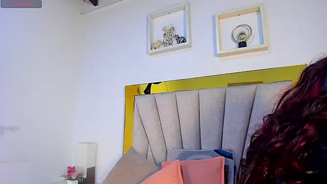 vahiolet fuentes online show from March 21, 8:19 am