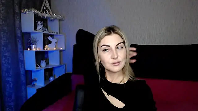 Snapshot of Amelia_Harper chatting on December 19, 2:46 pm Amelia Harper online show from December 19, 2:46 pm