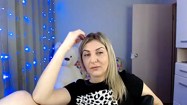 Snapshot of Amelia_Harper chatting on January 10, 3:06 pm Amelia Harper online show from January 10, 3:06 pm