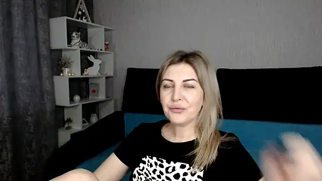 Snapshot of Amelia_Harper chatting on January 19, 4:54 am Amelia Harper online show from January 19, 4:54 am