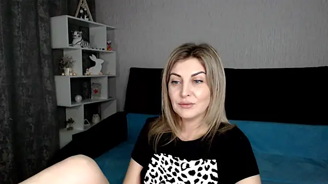Snapshot of Amelia_Harper chatting on January 19, 4:04 pm Amelia Harper online show from January 19, 4:04 pm