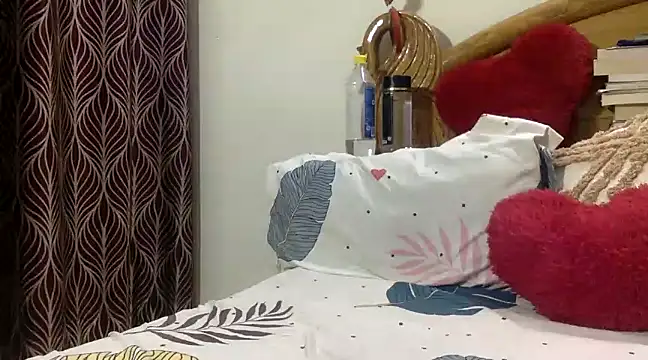 Snapshot of SubmissiveJyotika chatting on February 13, 6:05 pm SubmissiveJyotika online show from February 13, 6:05 pm