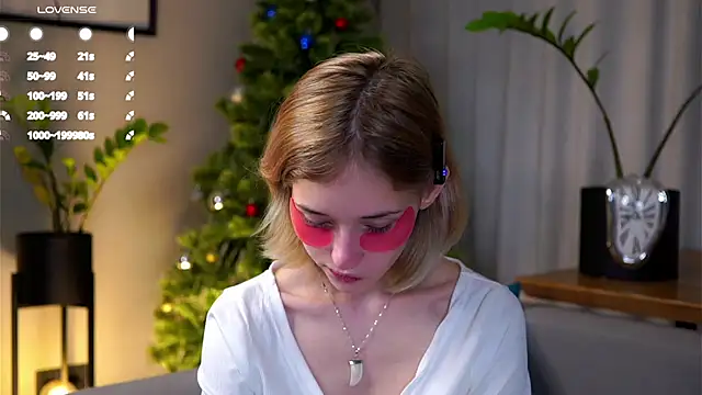 EdlinHargus online show from January 19, 1:32 am