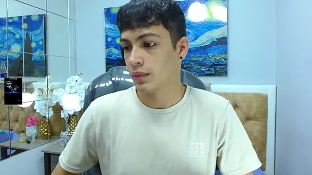 Snapshot of SkinnyBoy_ chatting on October 28, 12:30 pm SkinnyBoy online show from October 28, 12:30 pm