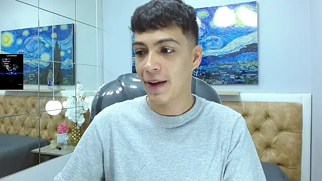 Snapshot of SkinnyBoy_ chatting on November 2, 12:18 pm SkinnyBoy online show from November 2, 12:18 pm