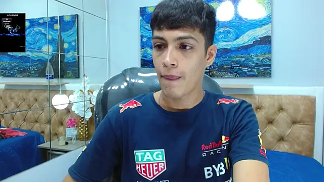 Snapshot of SkinnyBoy_ chatting on November 20, 7:35 pm SkinnyBoy online show from November 20, 7:35 pm