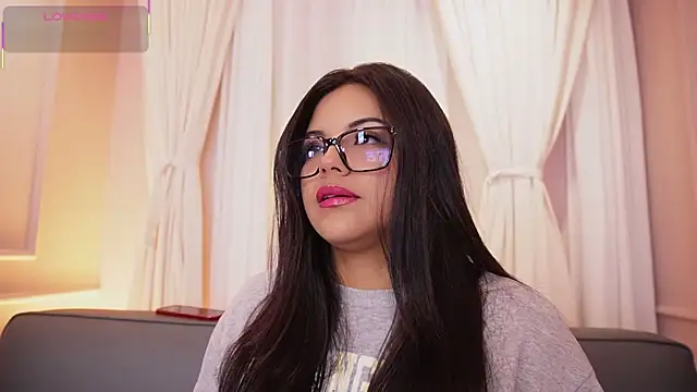 Sophia wilsonn  online show from October 11, 11:20 am