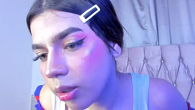 Snapshot of Ashley_piinkk_ chatting on February 6, 8:50 am Ashley piinkk online show from February 6, 8:50 am