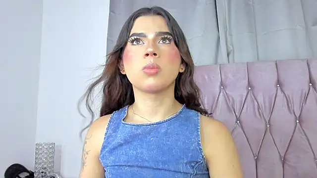 Snapshot of Ashley_piinkk_ chatting on February 19, 5:16 am Ashley piinkk online show from February 19, 5:16 am