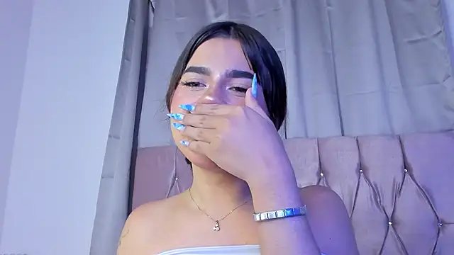 Snapshot of Ashley_piinkk_ chatting on February 26, 10:15 am Ashley piinkk online show from February 26, 10:15 am