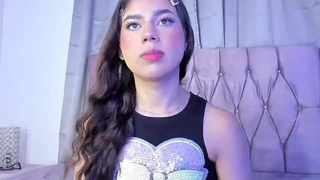 Snapshot of Ashley_piinkk_ chatting on March 4, 5:32 am Ashley piinkk online show from March 4, 5:32 am