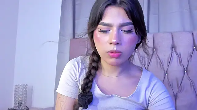 Snapshot of Ashley_piinkk_ chatting on March 21, 5:43 am Ashley piinkk online show from March 21, 5:43 am