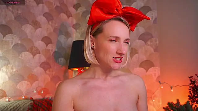 Snapshot of UmaTruewoman chatting on December 24, 12:22 pm UmaTruewoman online show from December 24, 12:22 pm