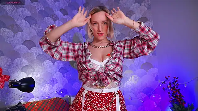 Snapshot of UmaTruewoman chatting on December 27, 6:14 am UmaTruewoman online show from December 27, 6:14 am