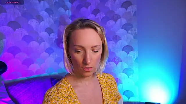 Snapshot of UmaTruewoman chatting on January 7, 5:54 am UmaTruewoman online show from January 7, 5:54 am