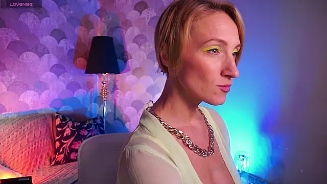 Snapshot of UmaTruewoman chatting on March 22, 5:39 am UmaTruewoman online show from March 22, 5:39 am