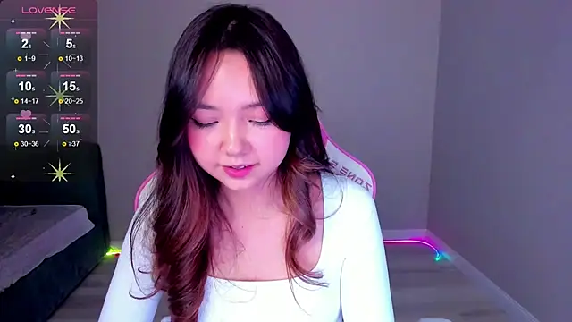 Snapshot of Fluffy_Rose chatting on November 8, 1:33 pm Fluffy Rose online show from November 8, 1:33 pm