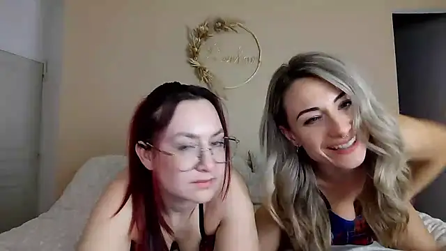 ladoucedu34 online show from February 27, 11:04 pm