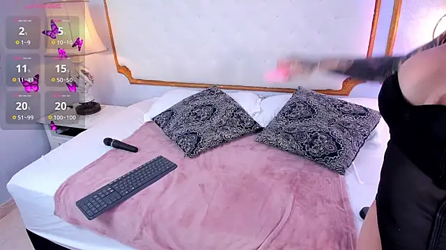 Paiige peach online show from September 17, 7:48 pm