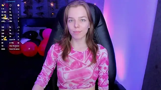 Snapshot of Tina_Tayllor chatting on February 25, 7:14 pm Tina Tayllor online show from February 25, 7:14 pm