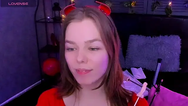 Snapshot of Tina_Tayllor chatting on March 9, 7:15 pm Tina Tayllor online show from March 9, 7:15 pm