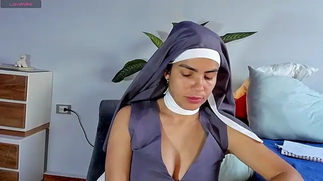 ClaraMariaMon online show from February 12, 3:16 pm