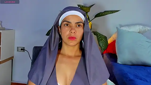 ClaraMariaMon online show from February 12, 6:19 pm