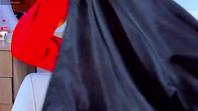 ClaraMariaMon online show from March 20, 1:59 pm