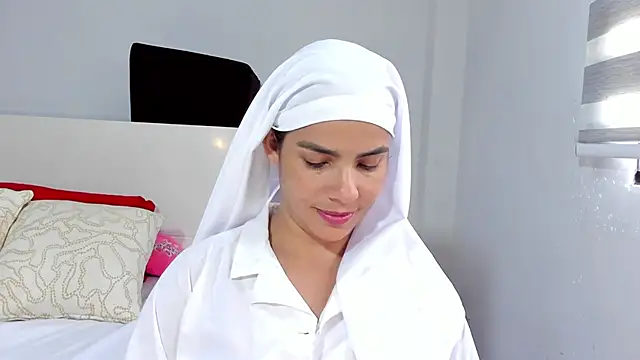 ClaraMariaMon online show from April 27, 6:06 pm