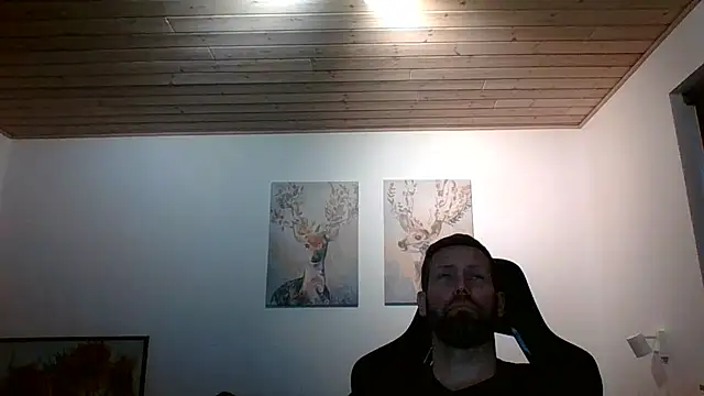 Snapshot of Gotta1 chatting on December 8, 9:35 am Gotta1 online show from December 8, 9:35 am