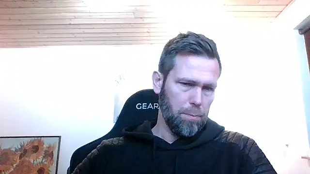 Snapshot of Gotta1 chatting on December 21, 8:00 pm Gotta1 online show from December 21, 8:00 pm