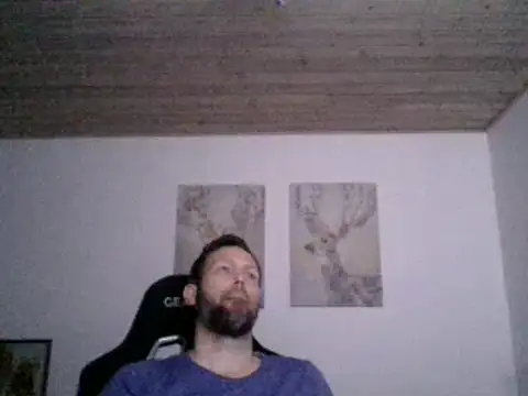 Snapshot of Gotta1 chatting on December 22, 2:06 am Gotta1 online show from December 22, 2:06 am