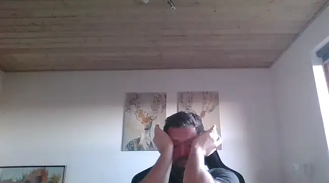 Snapshot of Gotta1 chatting on January 2, 9:11 am Gotta1 online show from January 2, 9:11 am