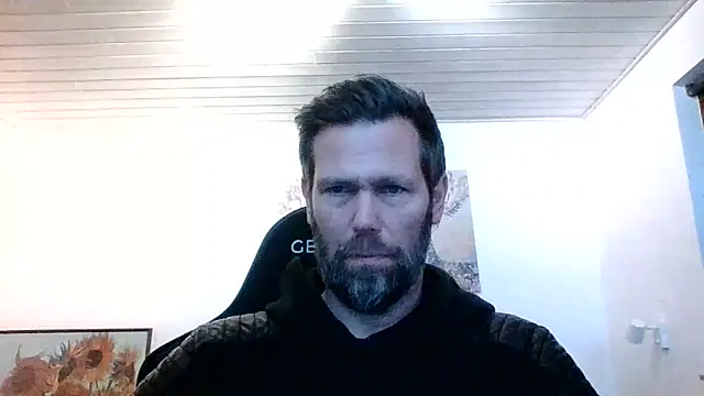 Snapshot of Gotta1 chatting on February 6, 6:02 pm Gotta1 online show from February 6, 6:02 pm