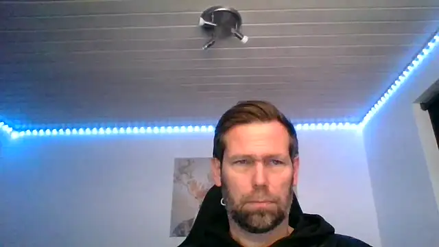 Snapshot of Gotta1 chatting on February 13, 5:01 pm Gotta1 online show from February 13, 5:01 pm